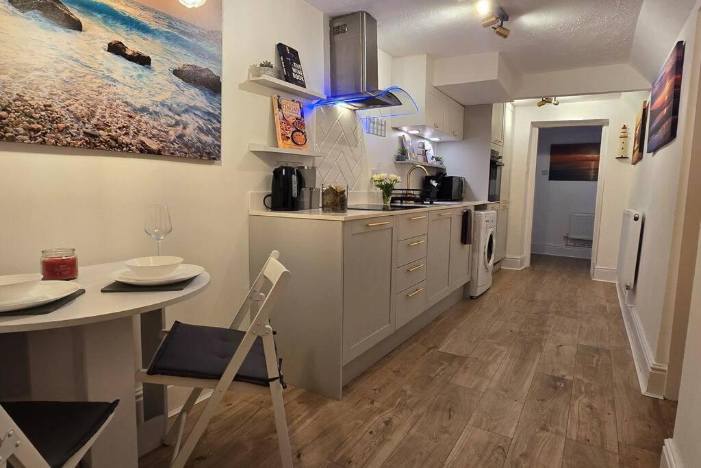 Welcome To The Beach House! Rhôs-on-Sea エクステリア 写真