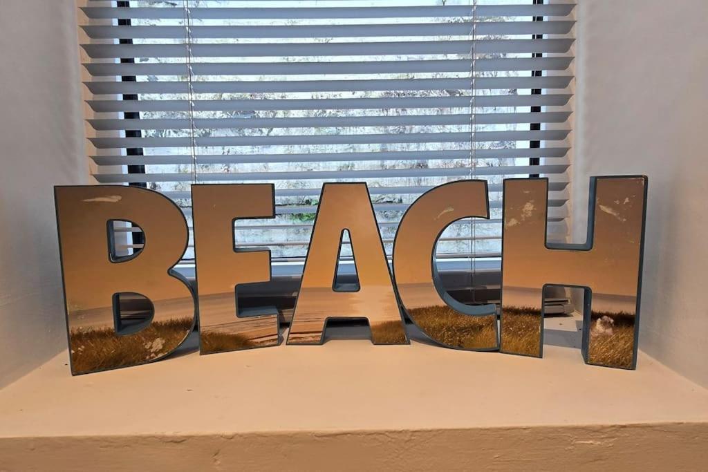 Welcome To The Beach House! Rhôs-on-Sea エクステリア 写真